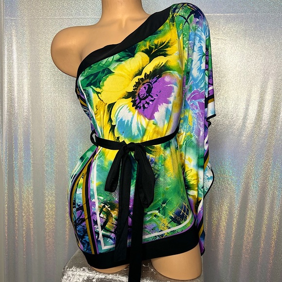 Entry Tops - Entry blouse tie at waist one shoulder bay wing belted open shoulder floral top